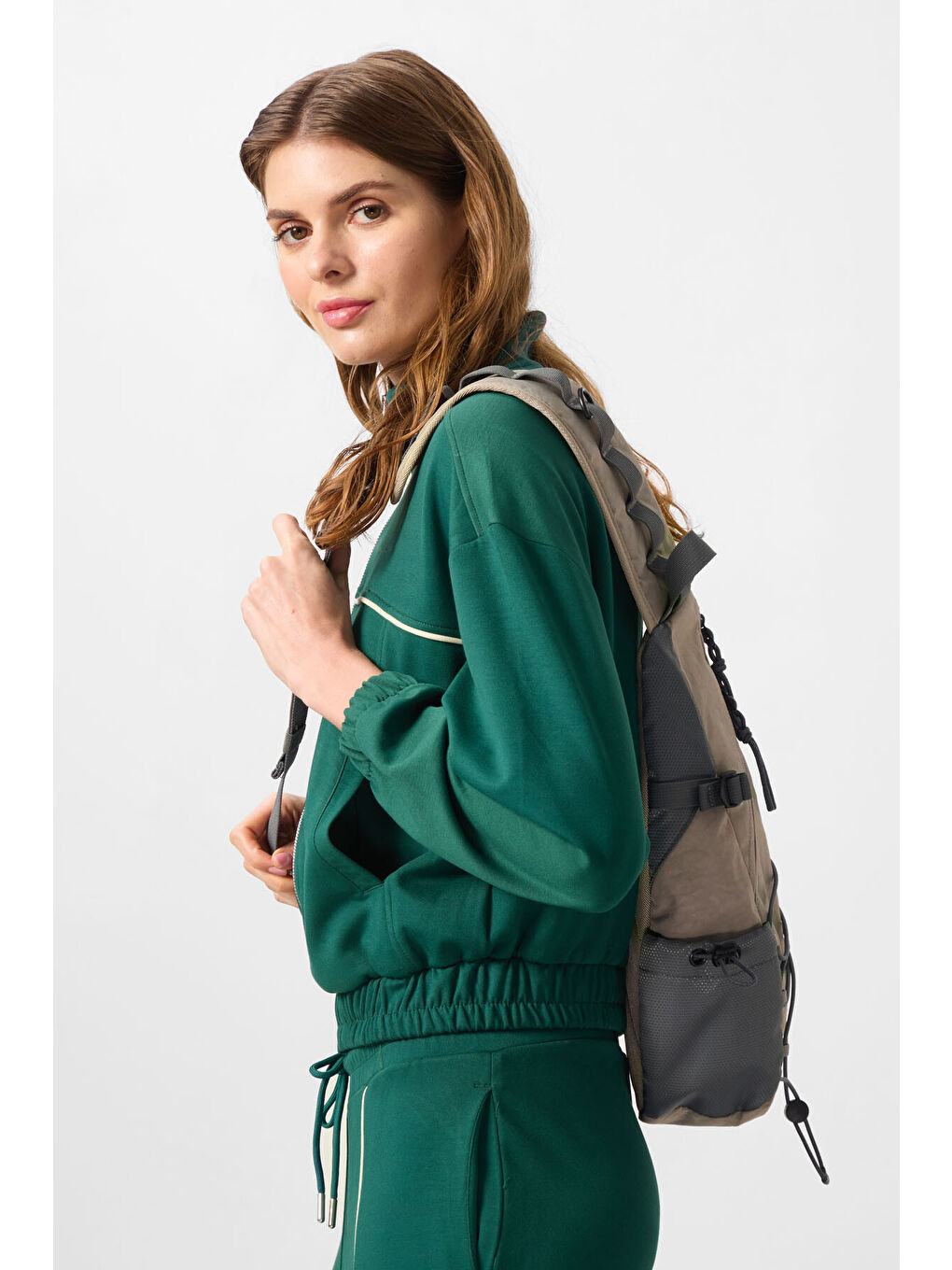 Yeşil Yumuşak Dokulu Dik Yaka Oversize Lastikli Kadın Eşofman Takım - 95349-6