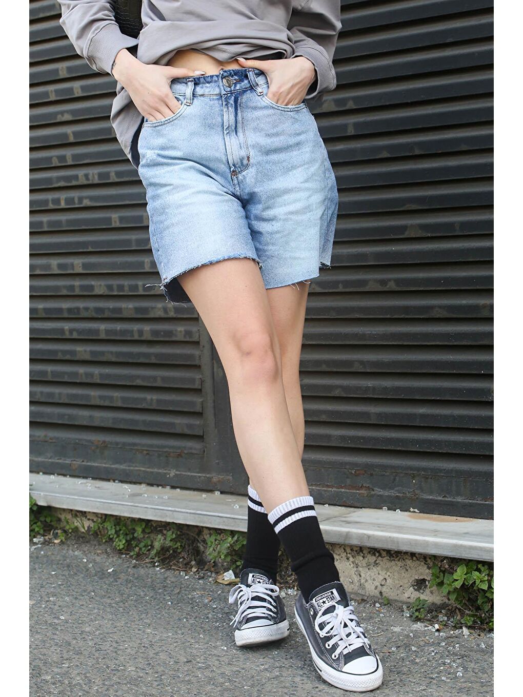 Mavi Yüksek Bel Regular Fit Basic Jean Şort Mg1520-3