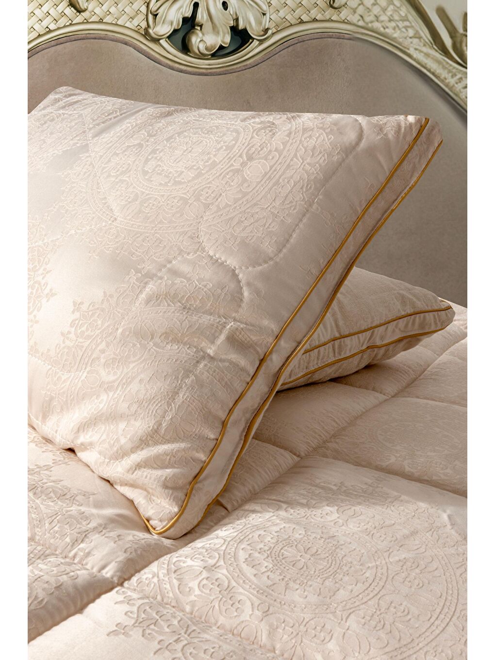 Bej Laura Home Nottingham İpek Yaştık 50x70