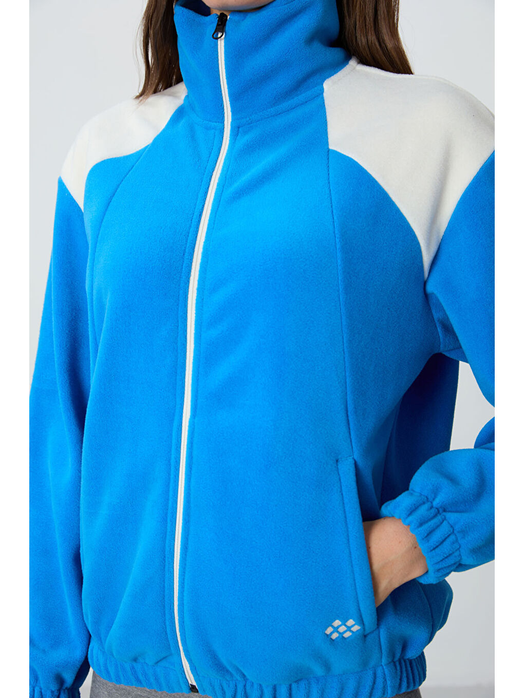 Mavi Saks Kalın Yumuşak Dokulu Dik Yaka Oversize Nakışlı Polar Kadın Sweatshirt - 97293-3