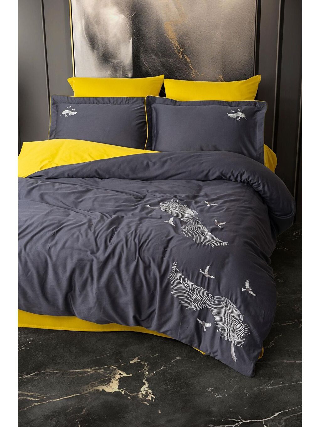Nakışlı Pamuk Saten Çift Kişilik Nevresim Takımı Livio Antrasit Sarı