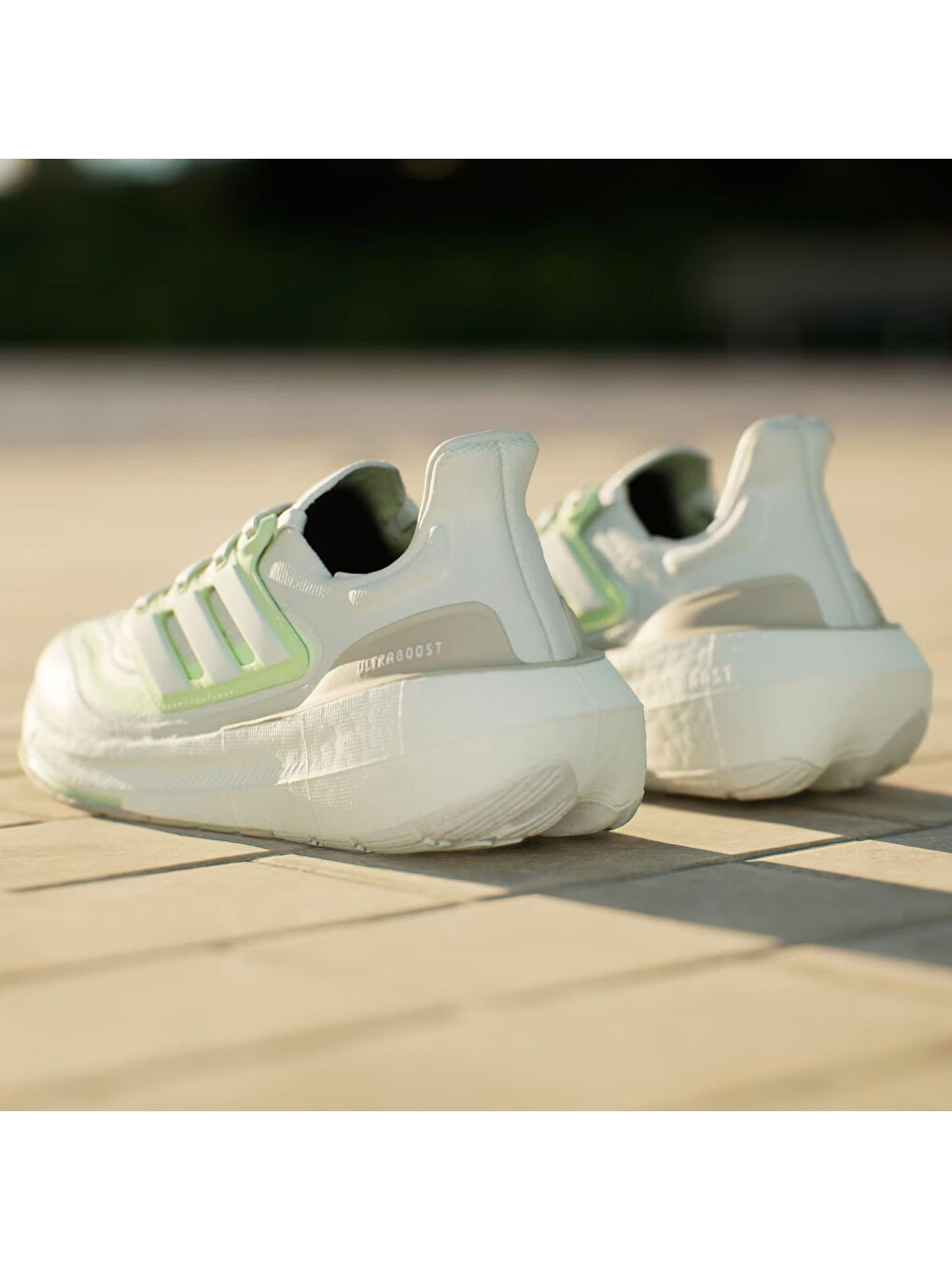Turkuaz Ultraboost Light Kadın Yol Koşusu Ayakkabısı-5