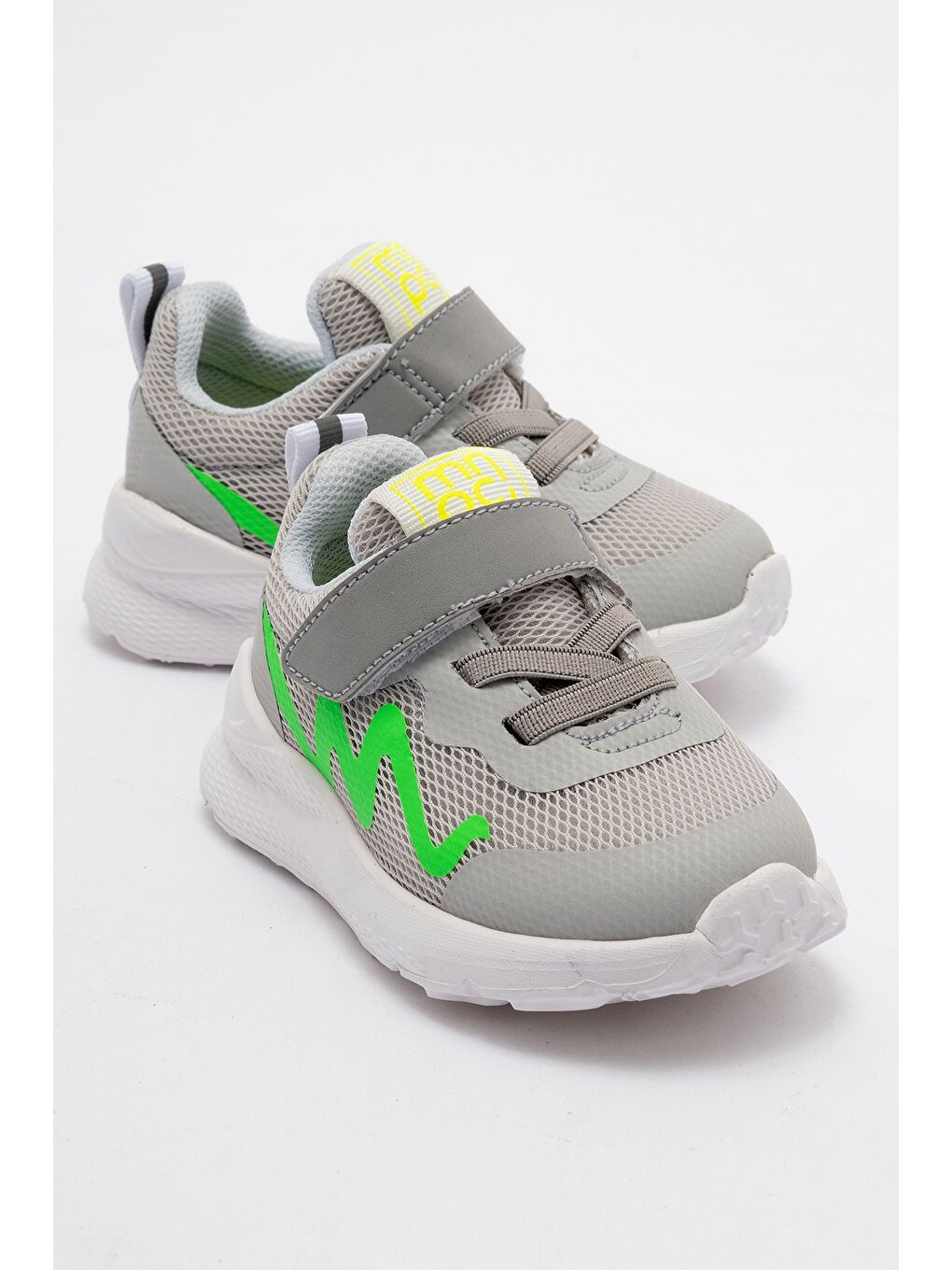 Erkek Çocuk Gri Spor Ayakkabı