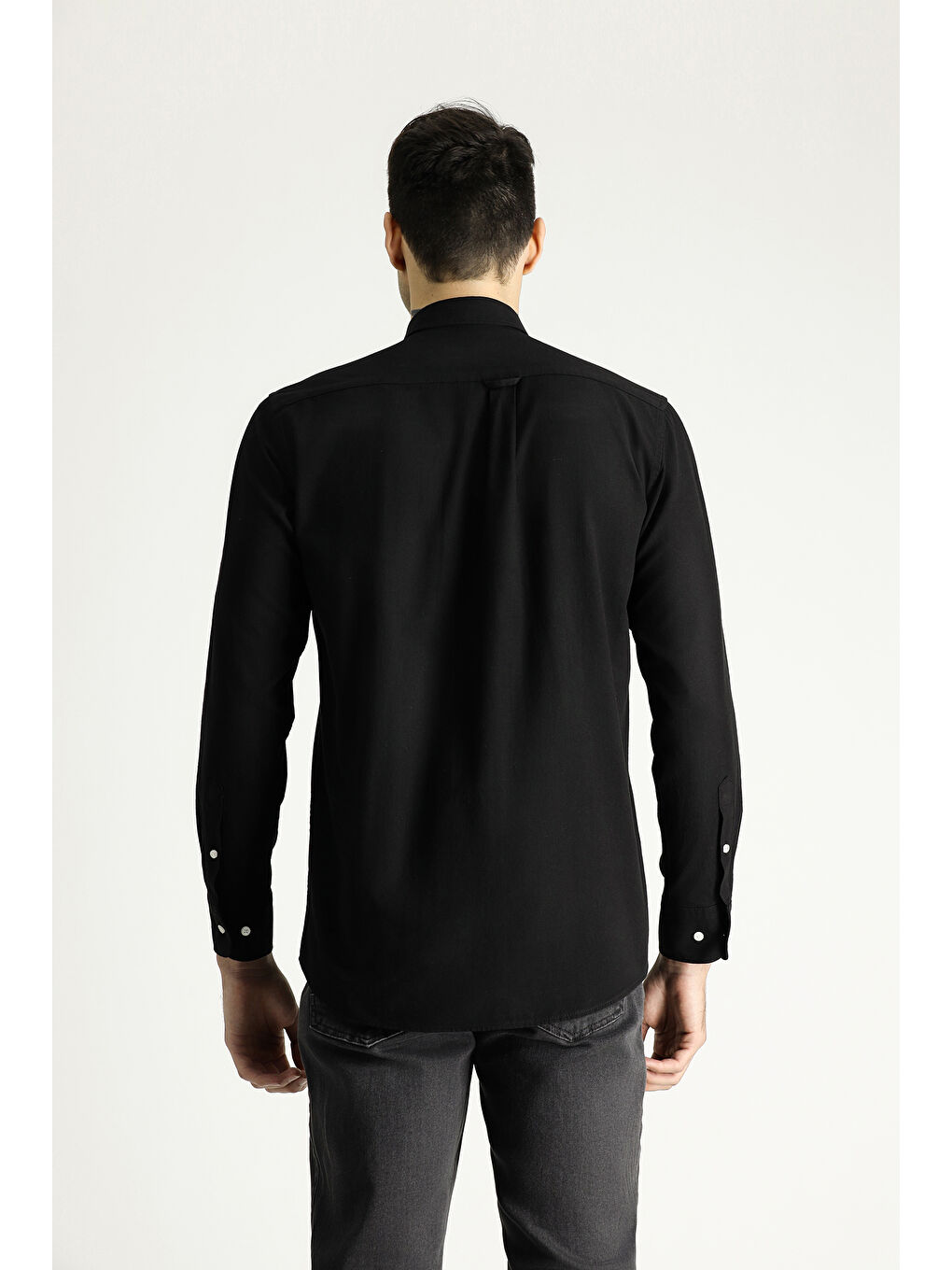 Siyah Uzun Kol Relax Fit Rahat Kesim Keten Görünümlü Pamuk Düğmeli Yaka %100 Pamuk Gömlek-4