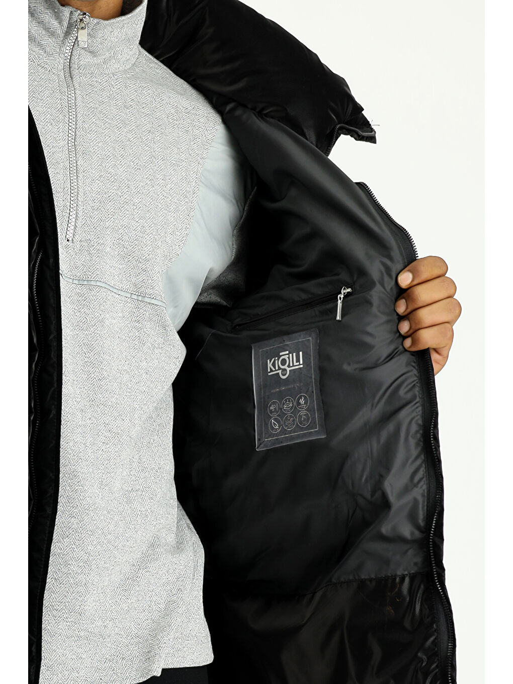 Siyah Kapüşonlu Şişme Deri Görünümlü Mont-6