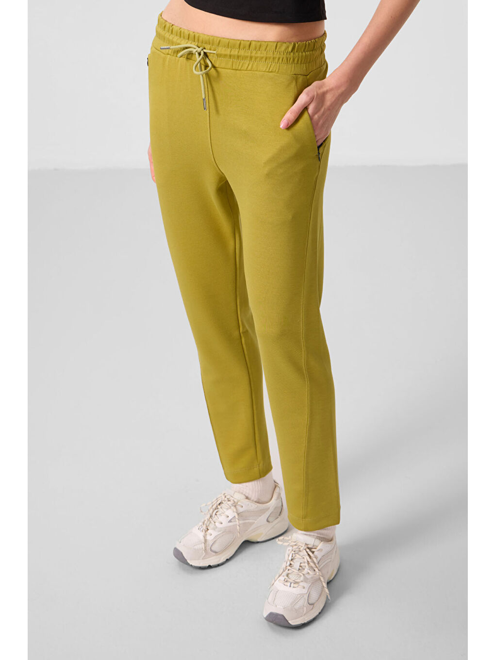 Sarı Koyu Hardal Yumuşak Dokulu Gizli Fermuarlı Dar Paça Kadın Pantolon - 94668-3