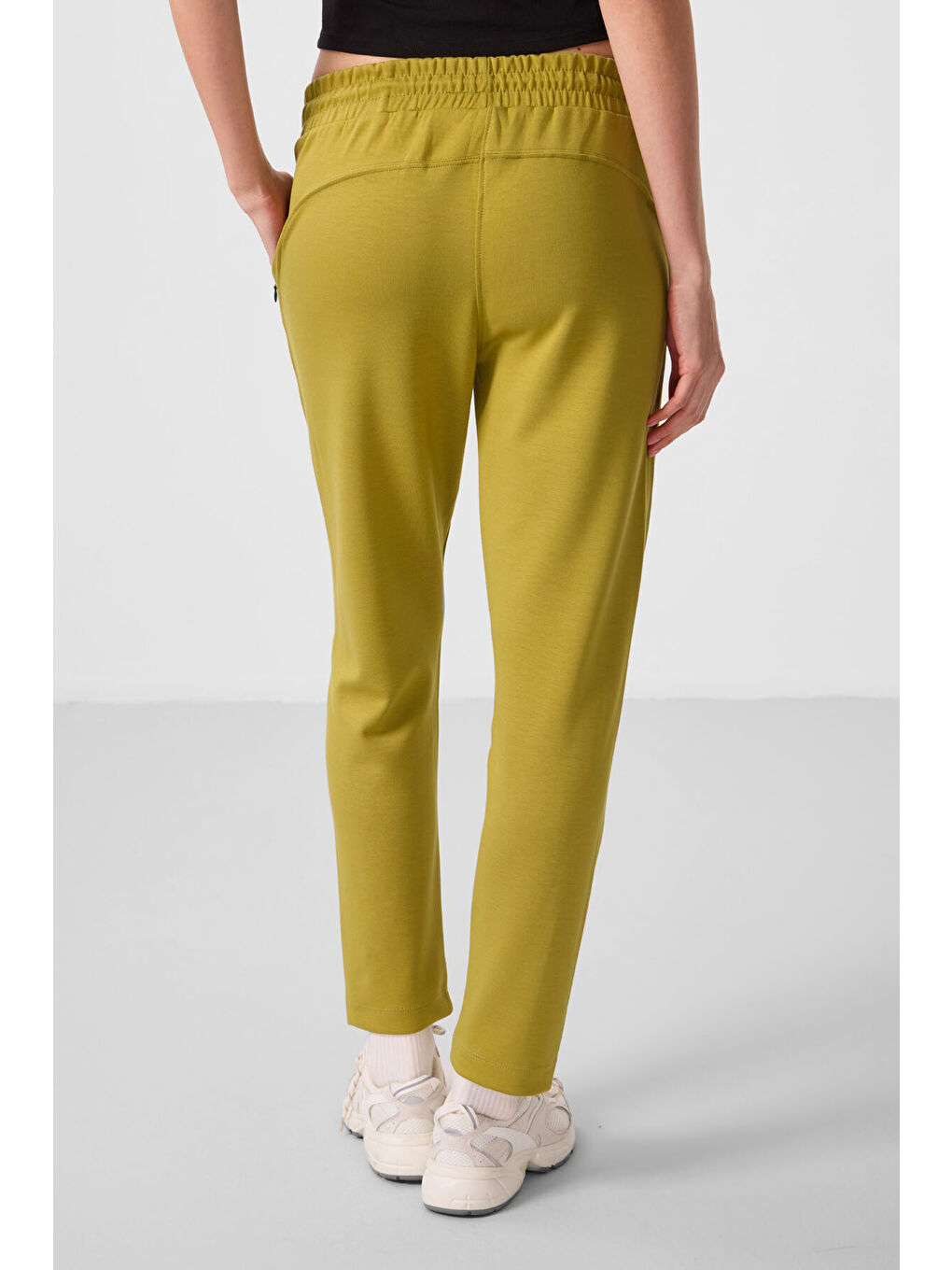 Sarı Koyu Hardal Yumuşak Dokulu Gizli Fermuarlı Dar Paça Kadın Pantolon - 94668-4