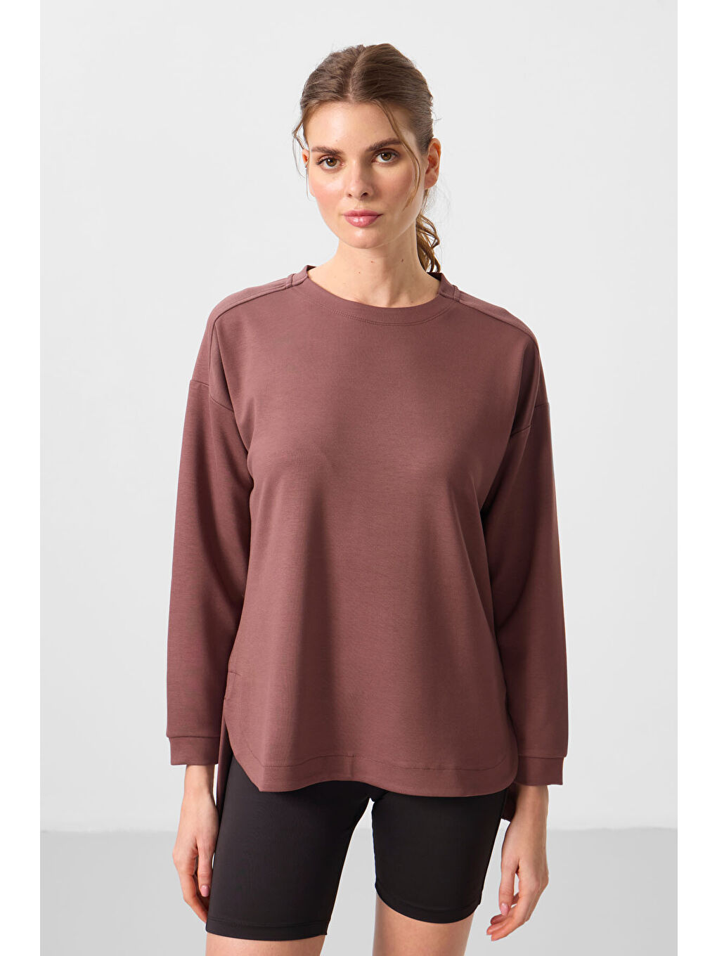 Kahverengi Yumuşak Dokulu O Yaka Rahat Form Kadın Tunik Sweatshirt - 97305