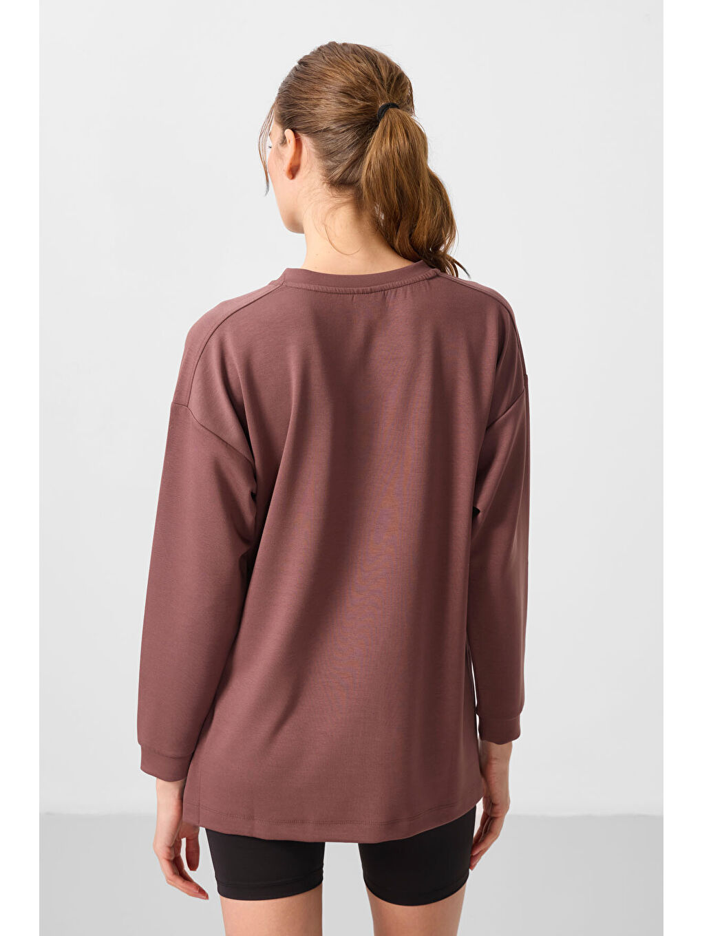 Kahverengi Yumuşak Dokulu O Yaka Rahat Form Kadın Tunik Sweatshirt - 97305-4