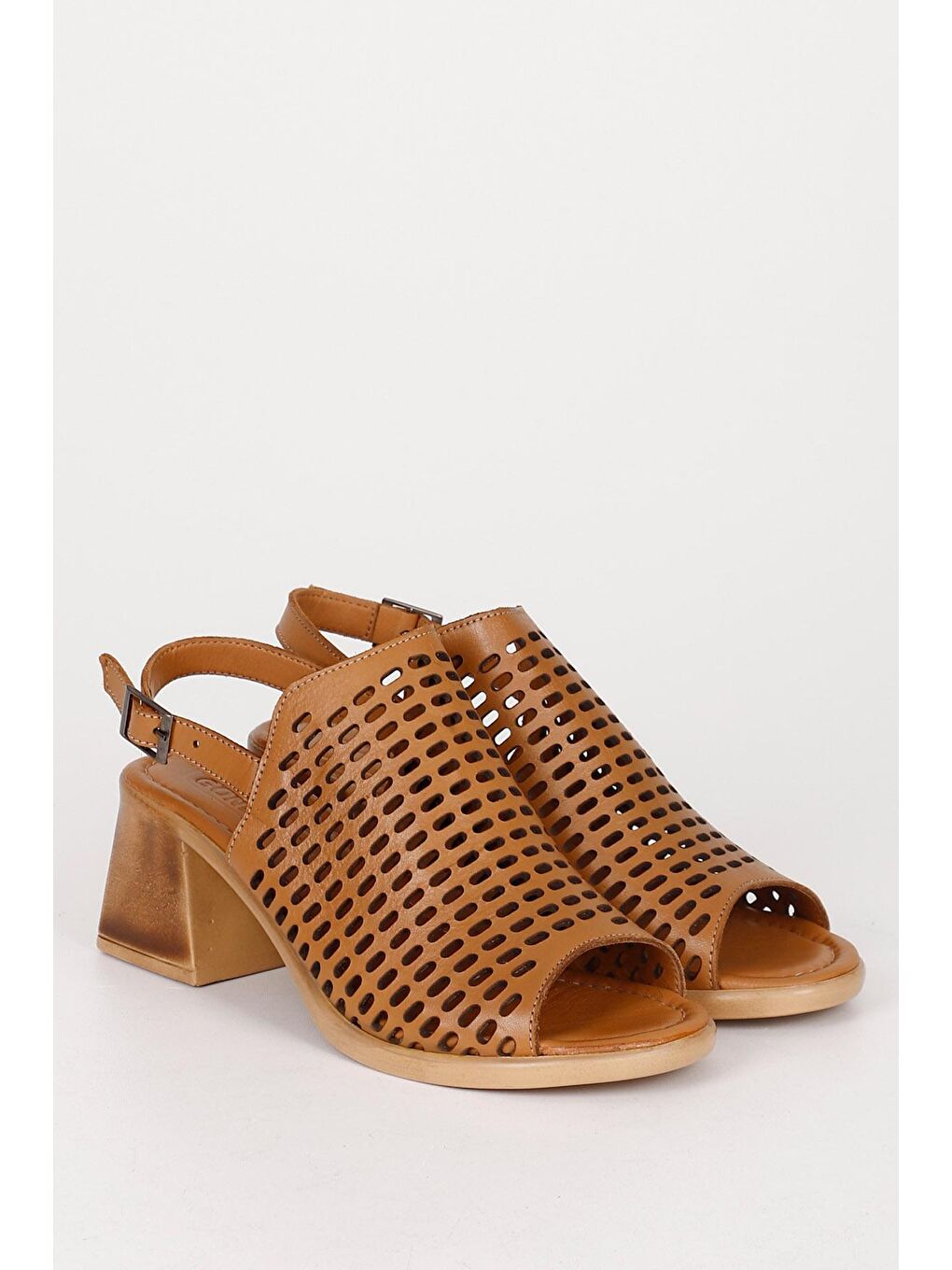 Siyah Gön Hakiki Deri Topuklu Kadın Sandalet 45044-1