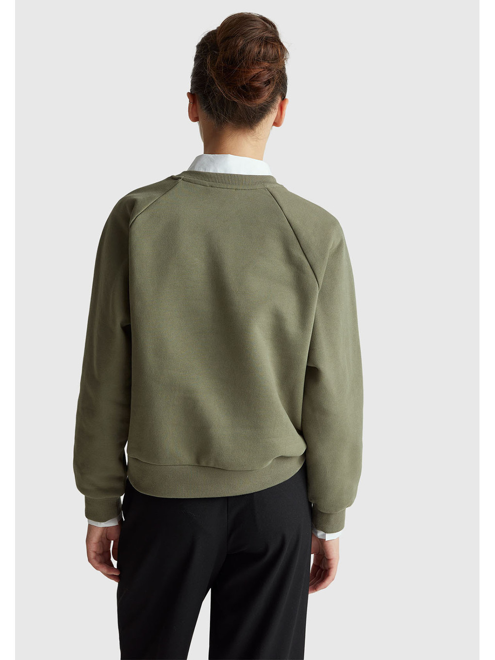 Kadın Haki Pamuk Karışımlı Önü Çiçek Desenli Bisiklet Yaka Sweatshirt-2
