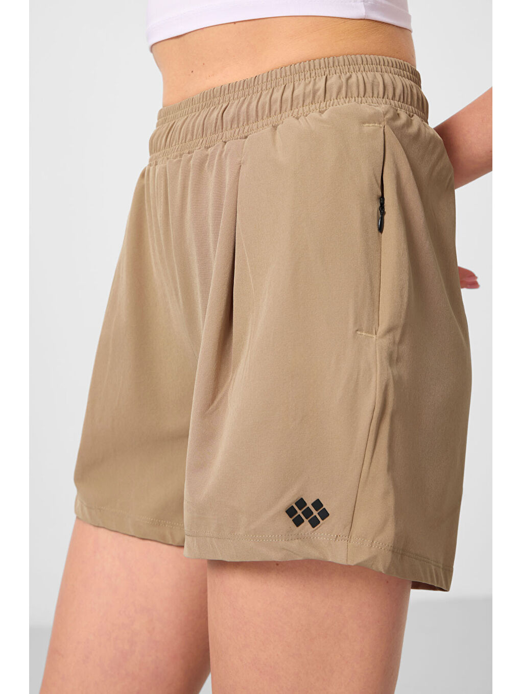 Bej Polyester Gizli Cep Fermuarlı Rahat Form Kadın Şort - 91014-2