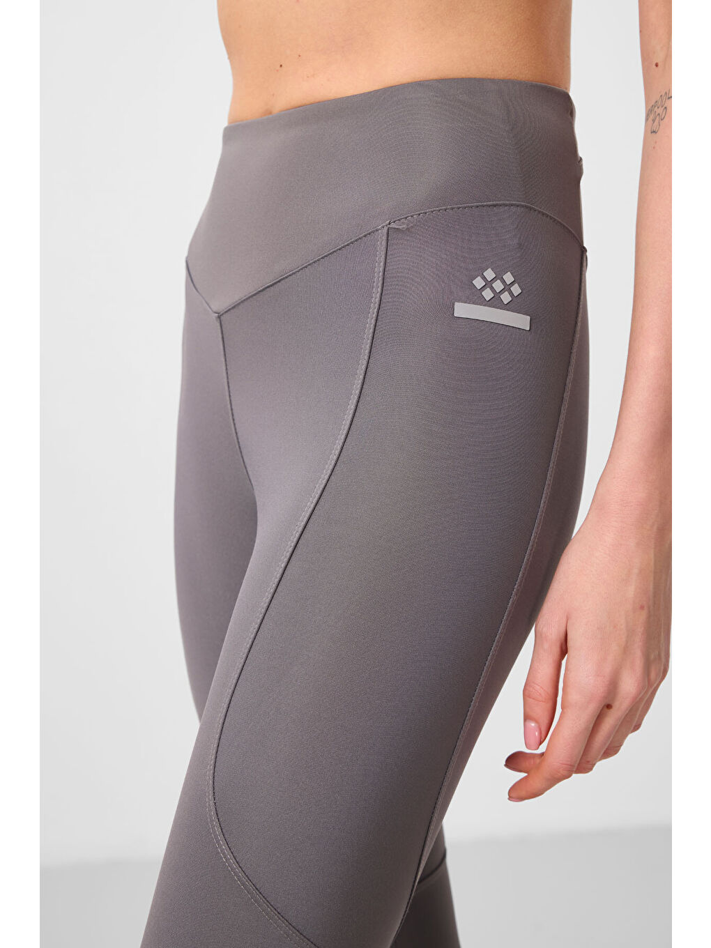 Koyu Gri Polyester Standart Fit Esnek Performans Kadın Tayt - 94666-2