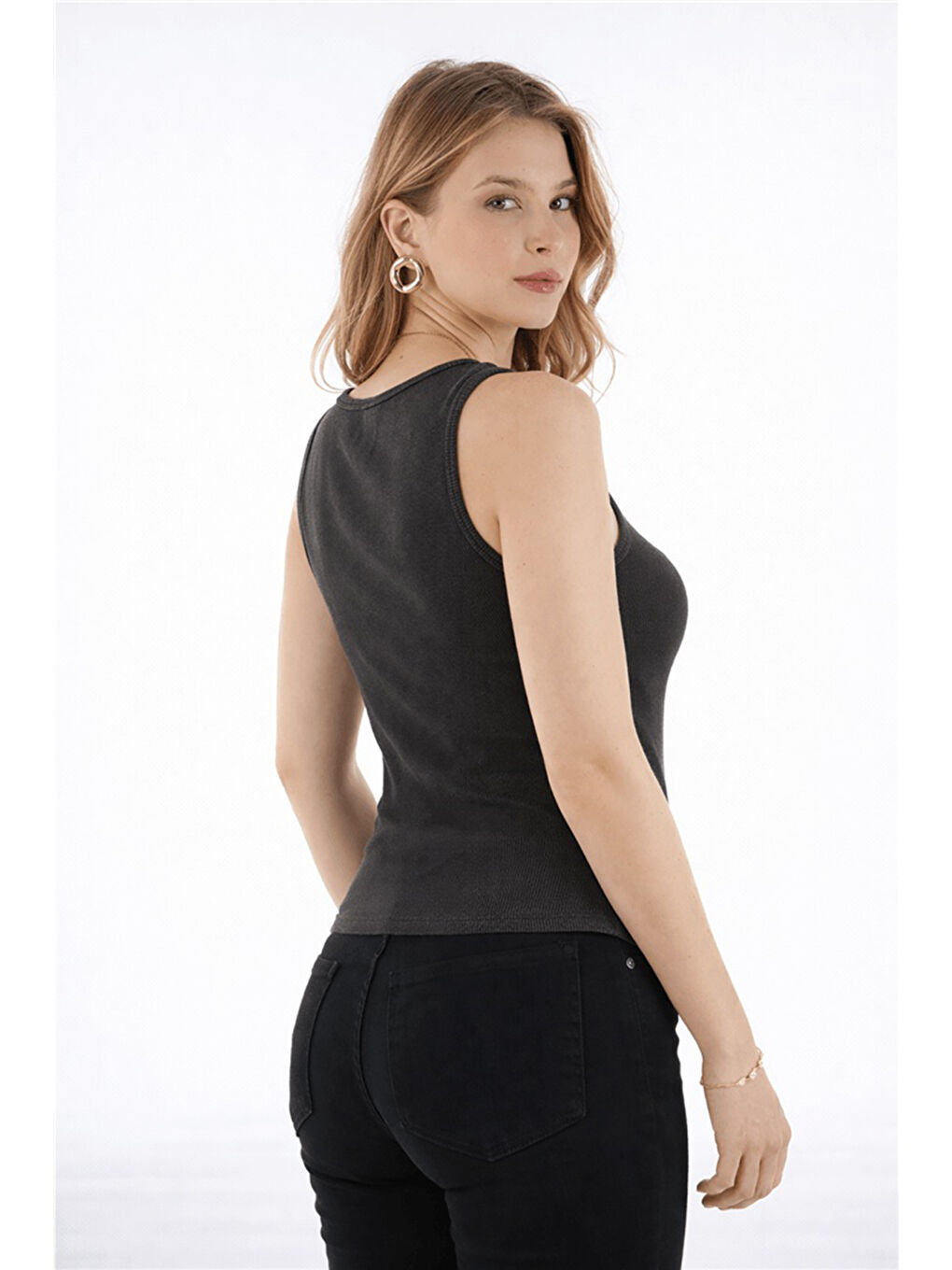 Antrasit Pamuklu Slim Fit Çıtçıt Detaylı Yuvarlak Yaka Kadın Atlet 26Y0059K1-3