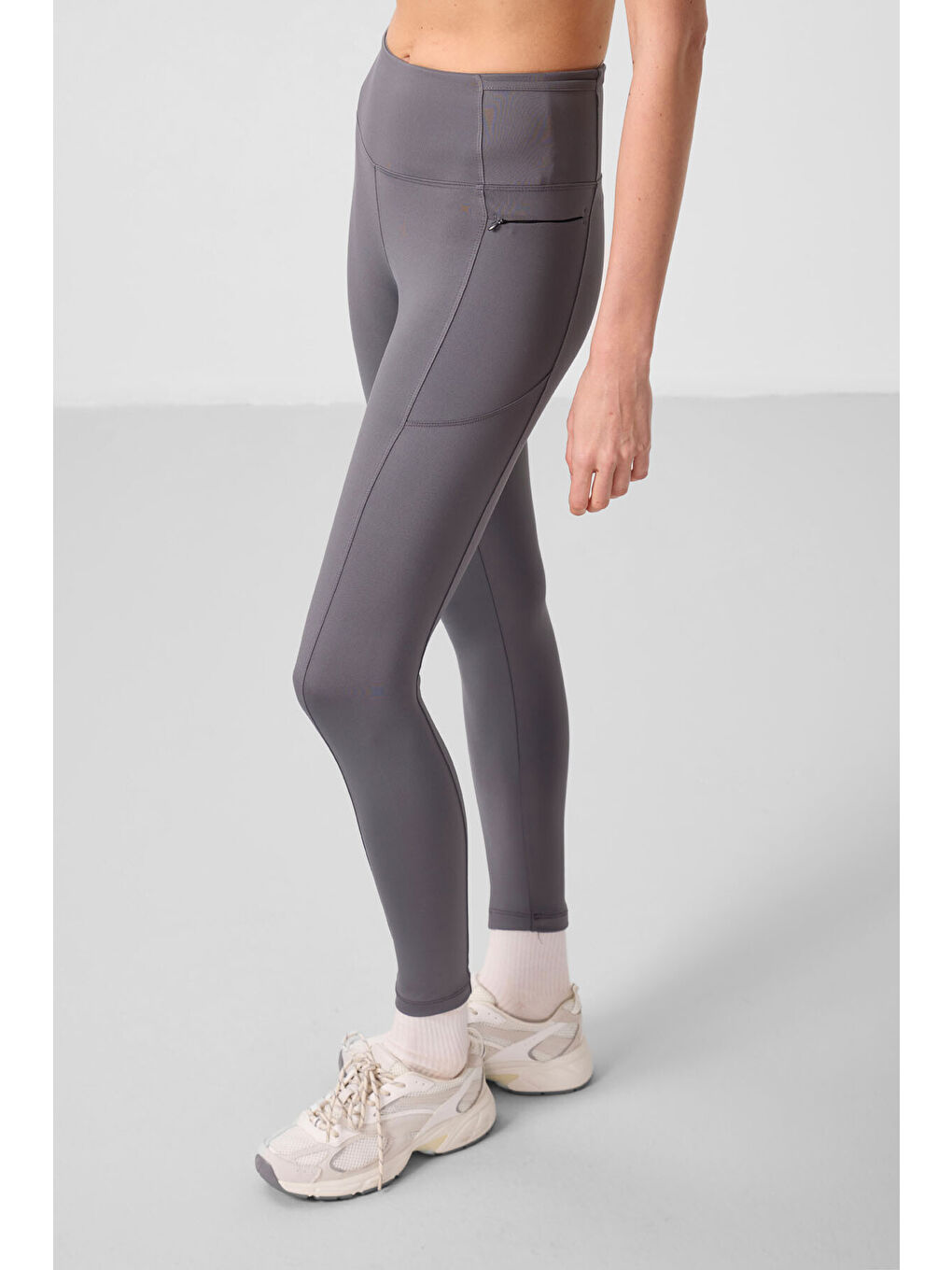 Koyu Gri Polyester Esnek Standart Fit Performans Kadın Tayt - 94667-3