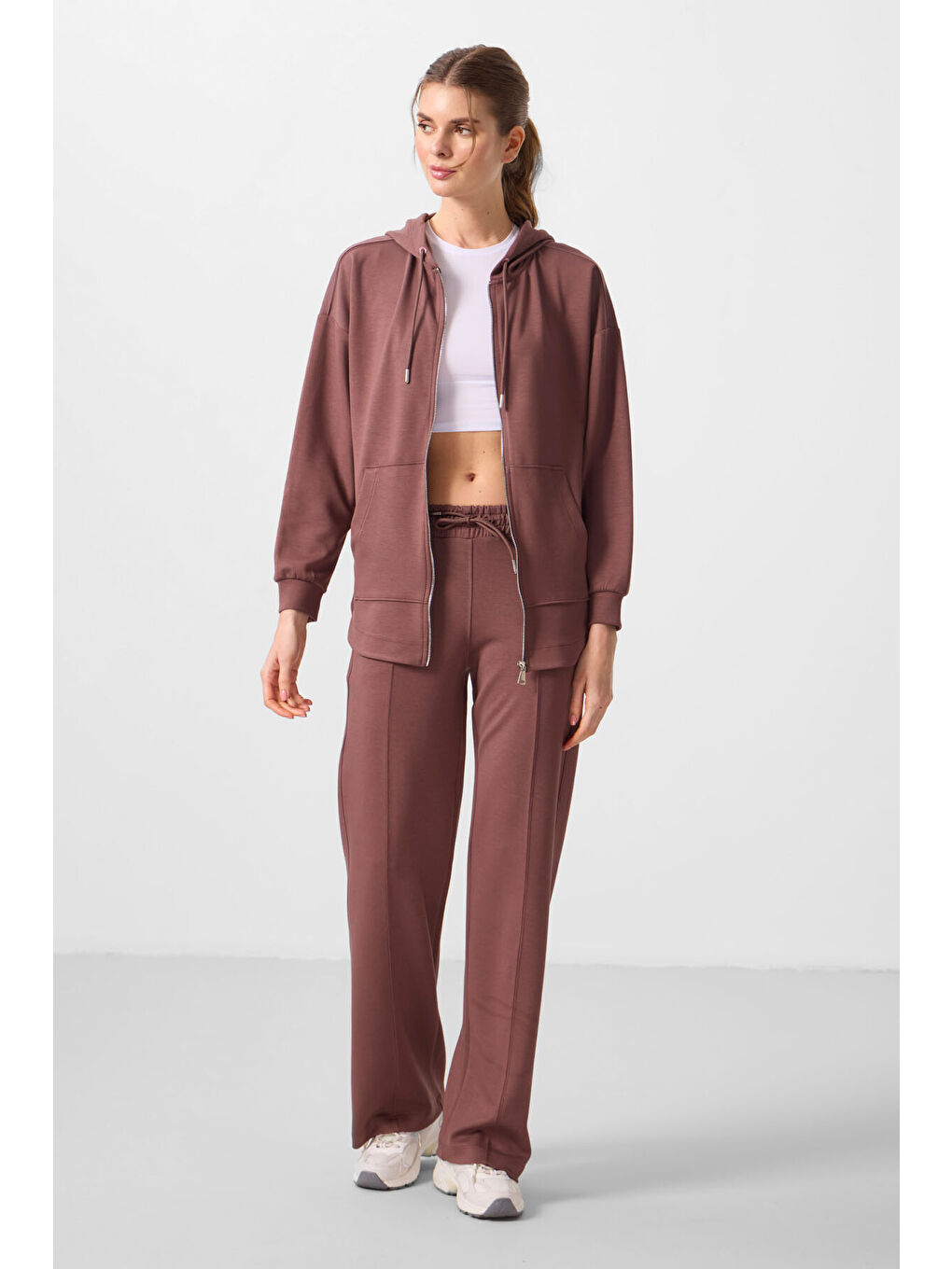 Kahverengi Yumuşak Dokulu Kapüşonlu Oversize Kadın Tunik Sweatshirt   97302-1