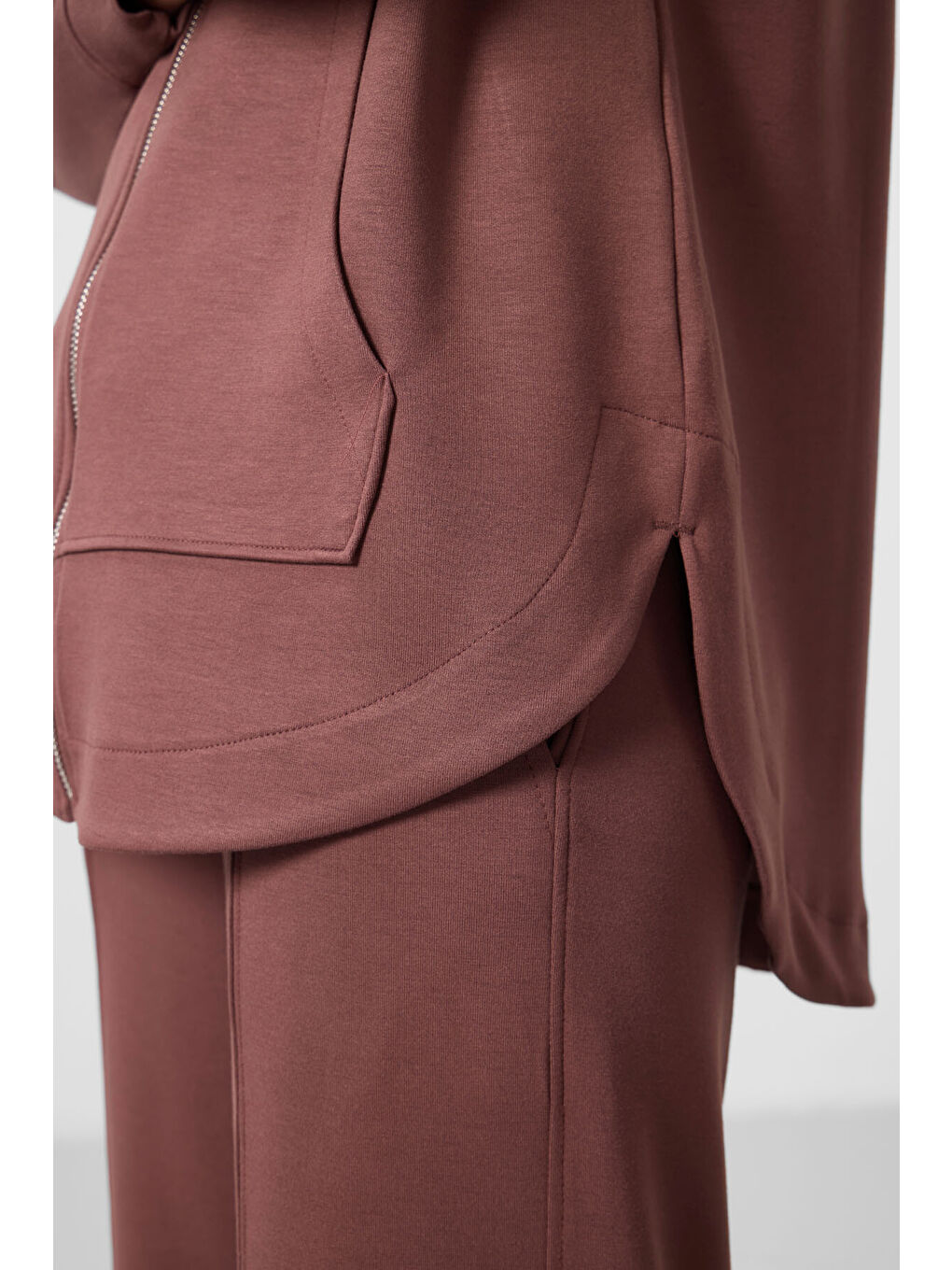 Kahverengi Yumuşak Dokulu Kapüşonlu Oversize Kadın Tunik Sweatshirt   97302-2