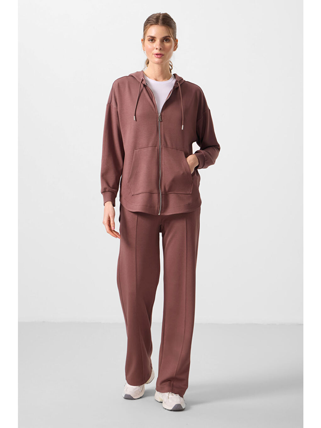 Kahverengi Yumuşak Dokulu Kapüşonlu Oversize Kadın Tunik Sweatshirt   97302-3