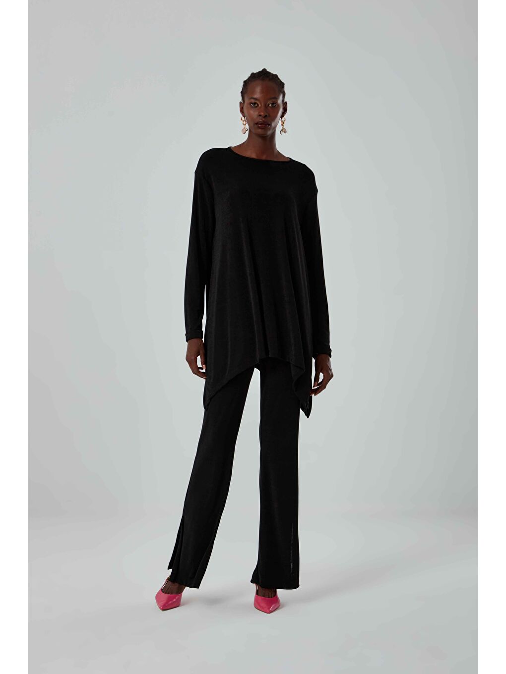 Yırtmaç Detaylı Buzzy Siyah Pantolon