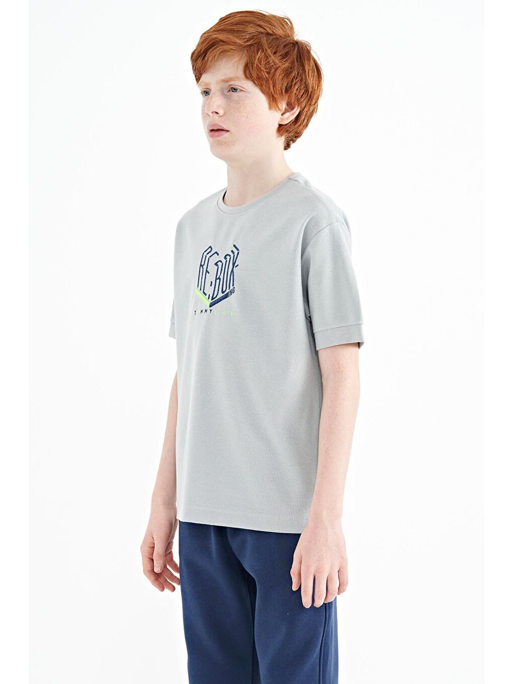 Gri Yazı Nakışlı O Yaka Oversize Erkek Çocuk Tişört - 11151-2