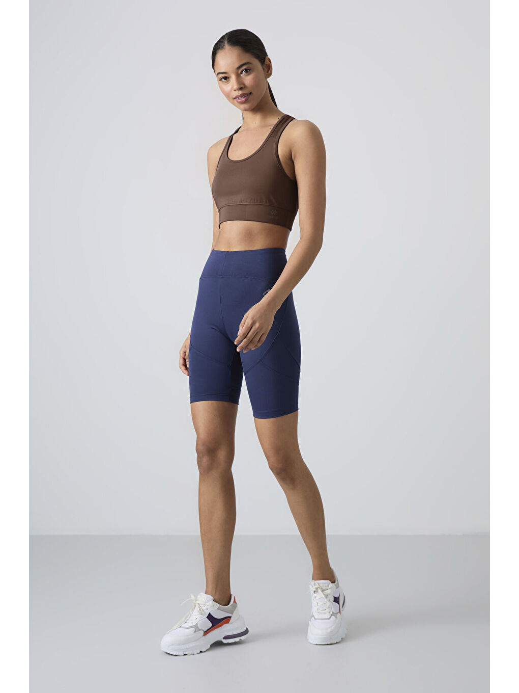 Kahverengi Sırt Detaylı Dar Kalıp U Yaka Kadın Spor Büstiyer - 97120-1