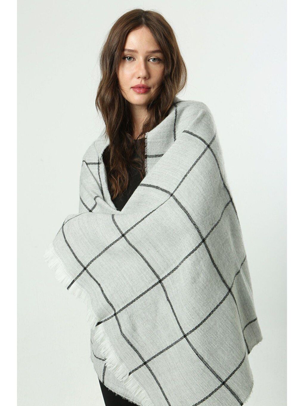 Kadın Gri Kare Desenli Atkı - Şal 70x180 cm SAL1210-2