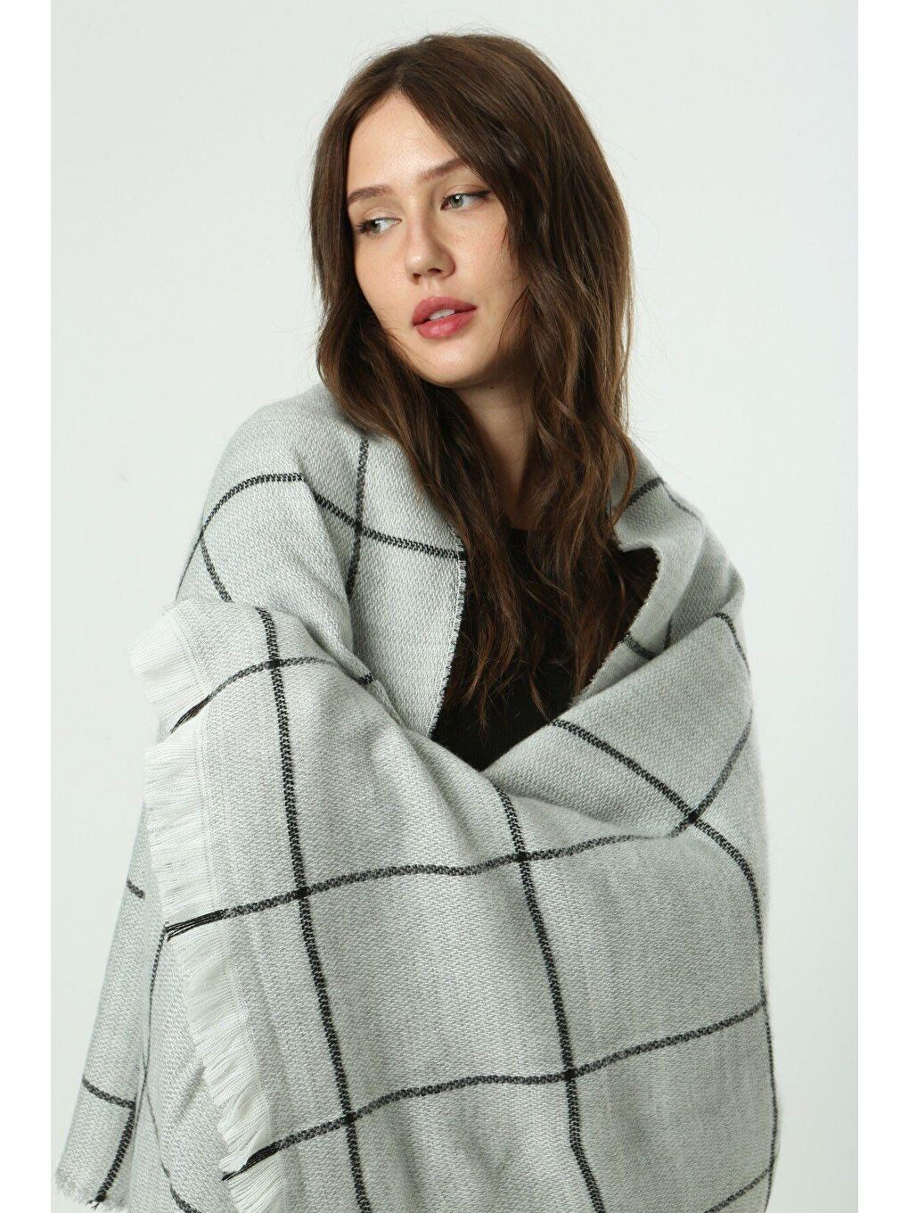 Kadın Gri Kare Desenli Atkı - Şal 70x180 cm SAL1210-3