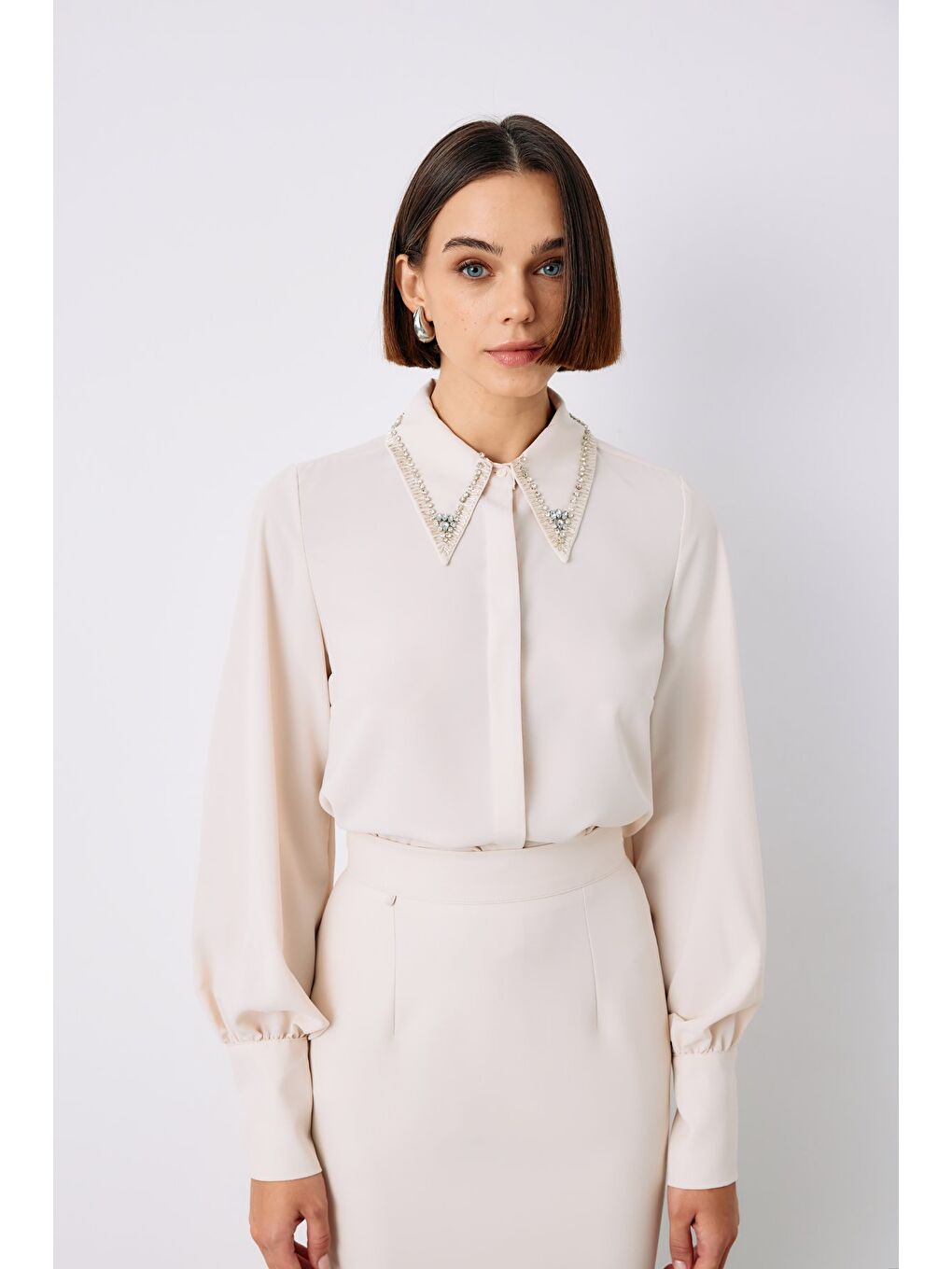 Yaka İşlemeli Gömlek - Bej-6