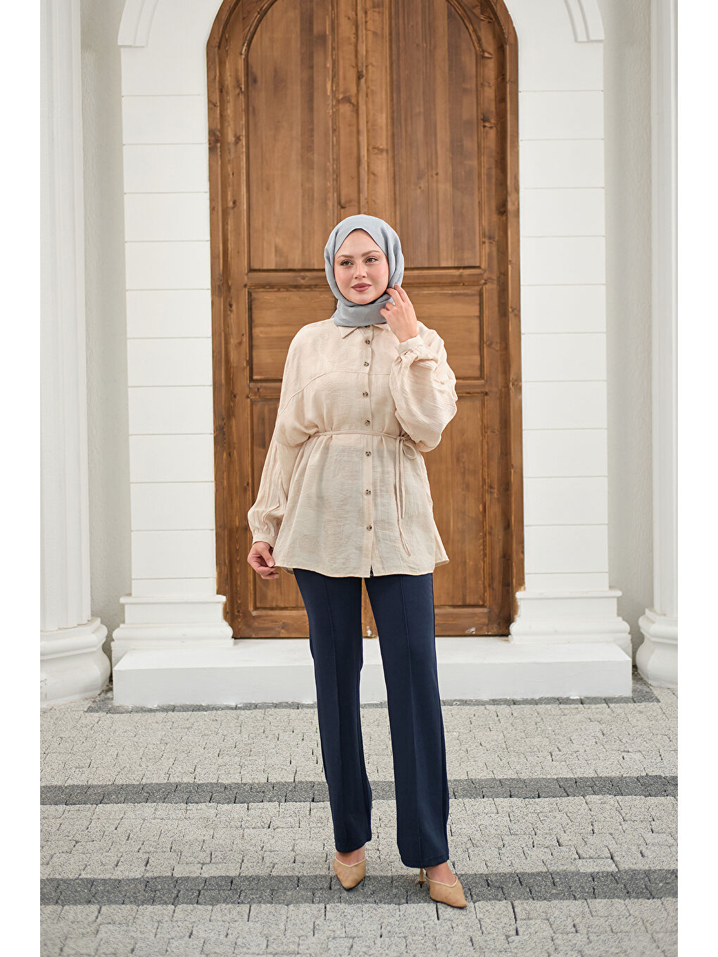 Ekru Kadın Yaprak Desen Bel Bağlamalı Gömlek Krem-2