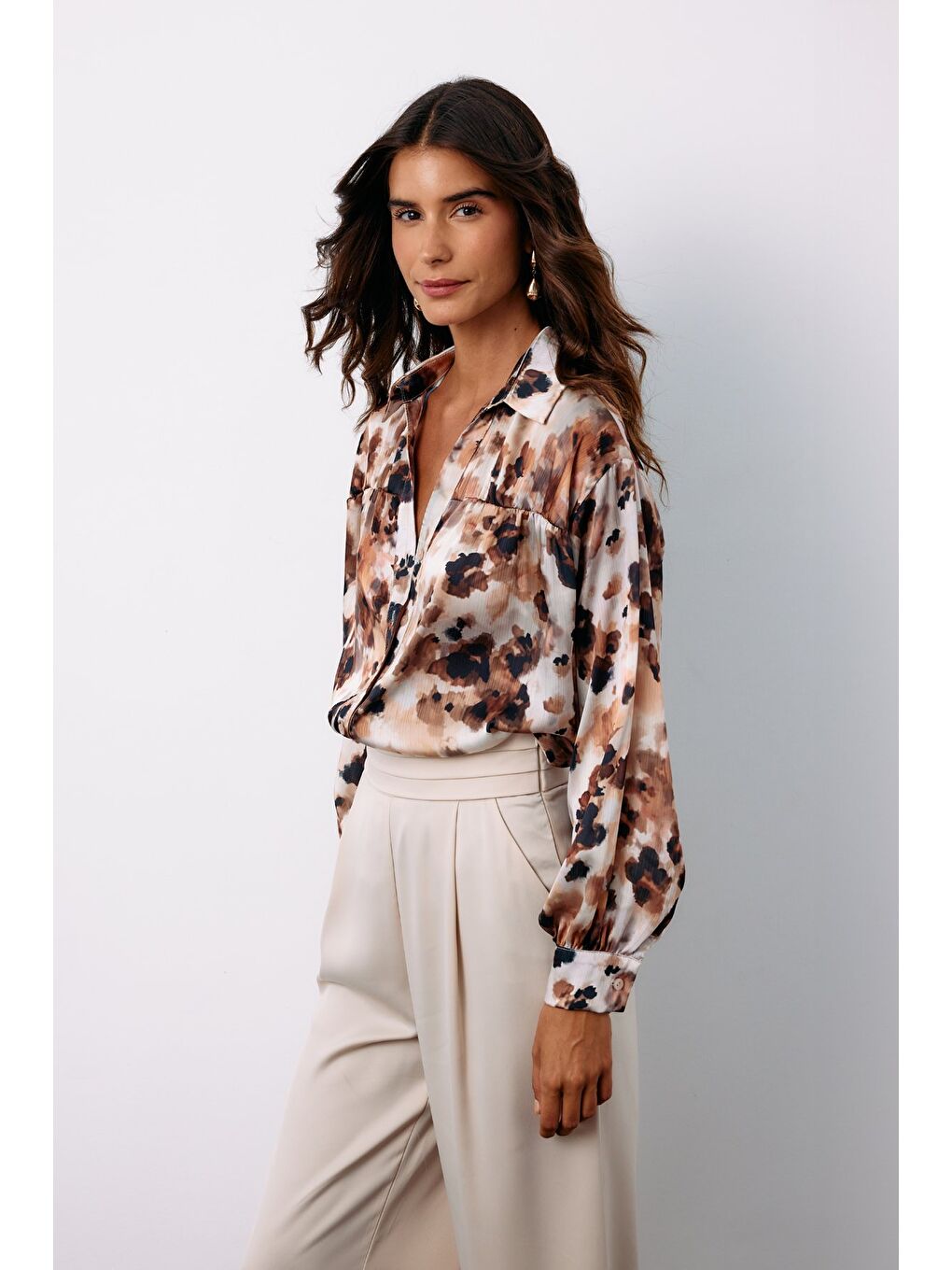 Kahverengi Çiçek Desenli Gömlek - Kahve-2