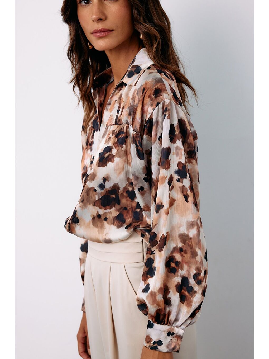 Kahverengi Çiçek Desenli Gömlek - Kahve-3