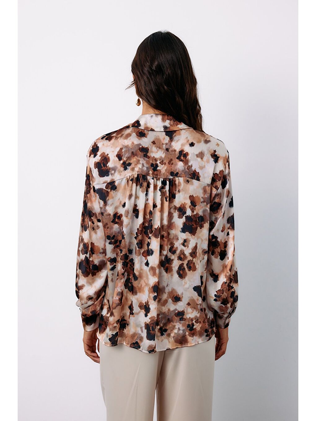 Kahverengi Çiçek Desenli Gömlek - Kahve-4