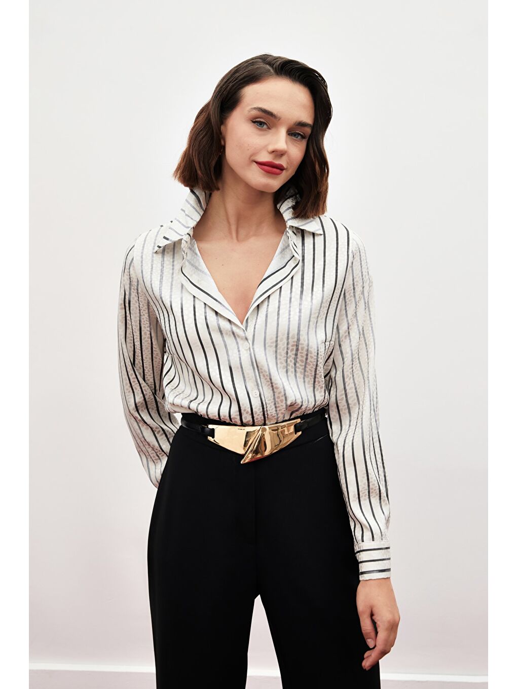 SATEEN Çizgili Klasik Gömlek - Siyah - 1