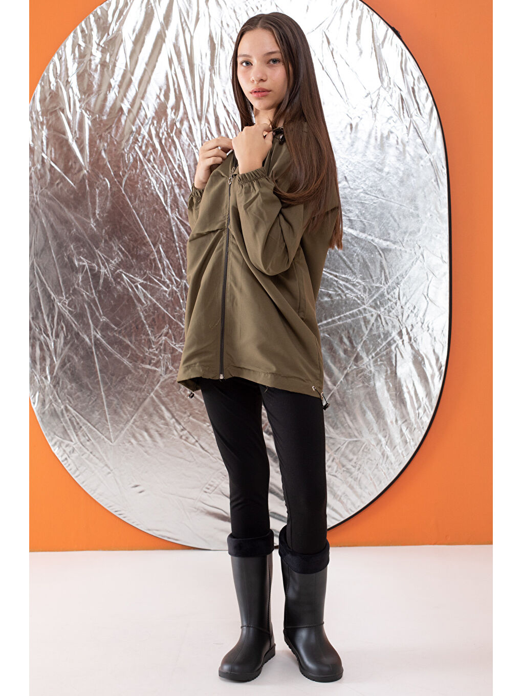 Haki Kapüşonlu Fermuarlı Kız Çocuk Paraşüt Ceket 18500