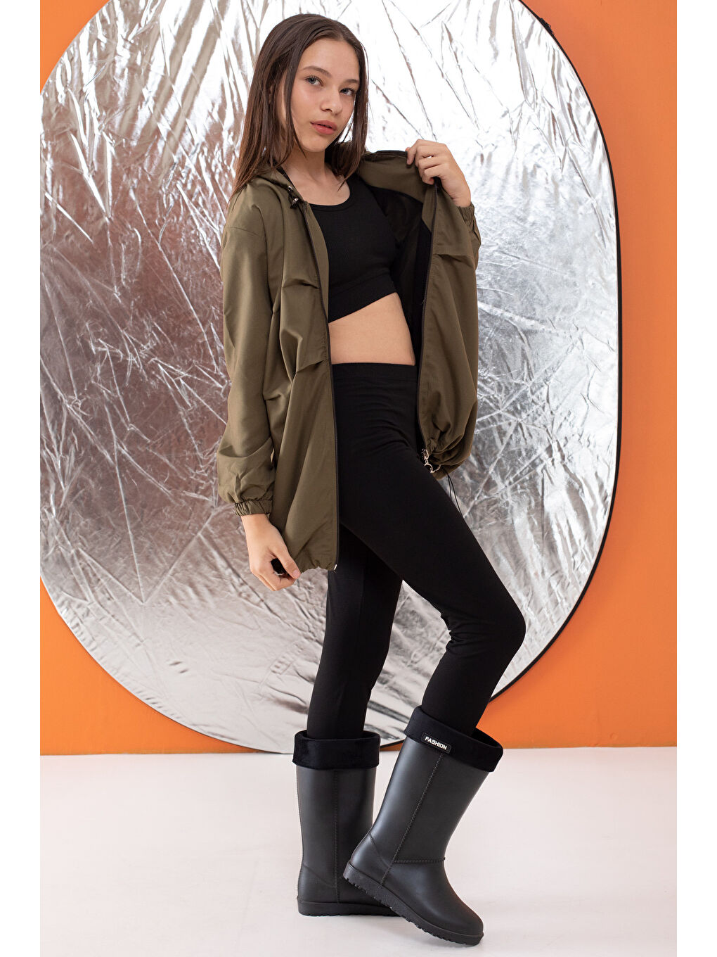 Haki Kapüşonlu Fermuarlı Kız Çocuk Paraşüt Ceket 18500-2