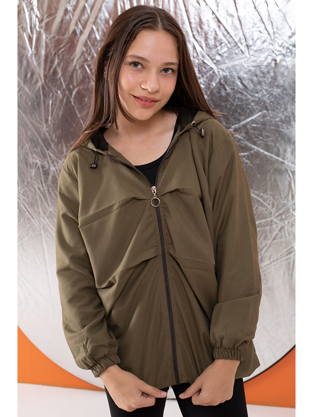 Haki Kapüşonlu Fermuarlı Kız Çocuk Paraşüt Ceket 18500-3