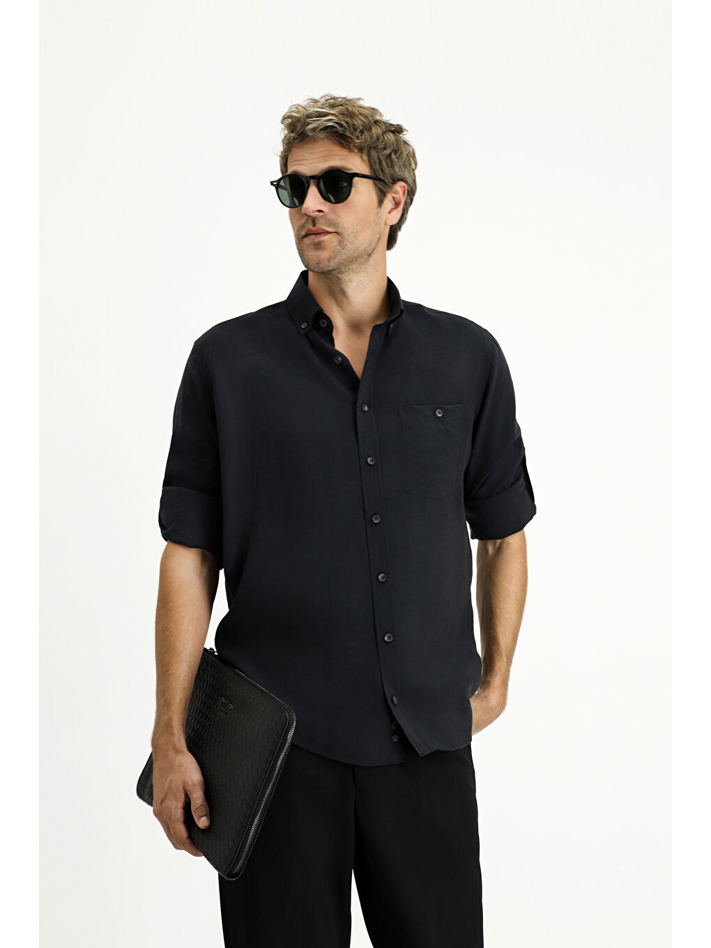 Siyah Uzun Kol Regular Fit Düğmeli Yaka Spor Gömlek-2