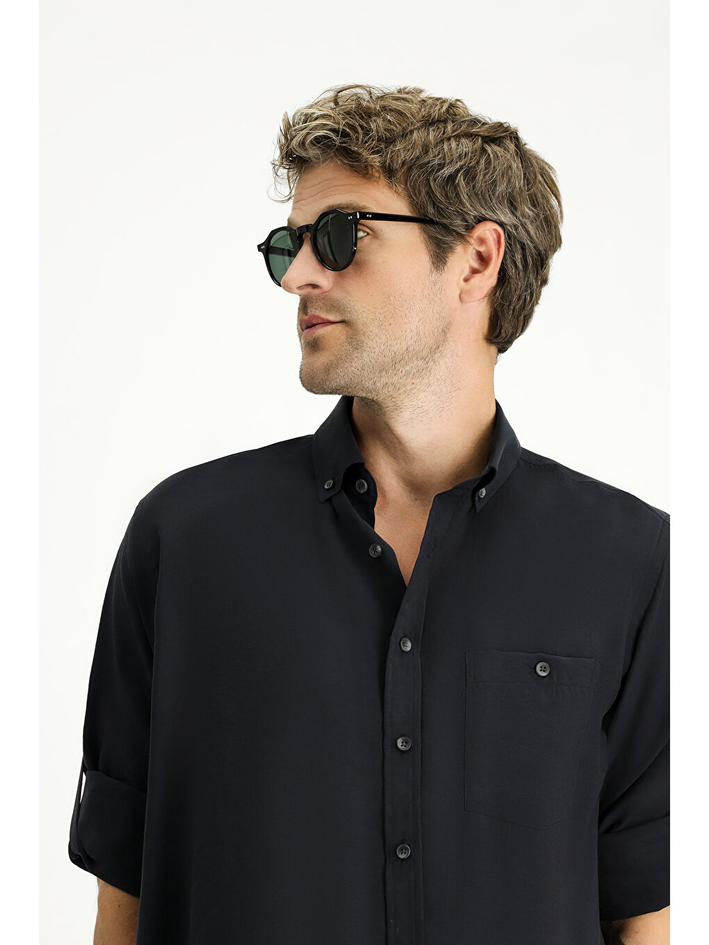 Siyah Uzun Kol Regular Fit Düğmeli Yaka Spor Gömlek-3