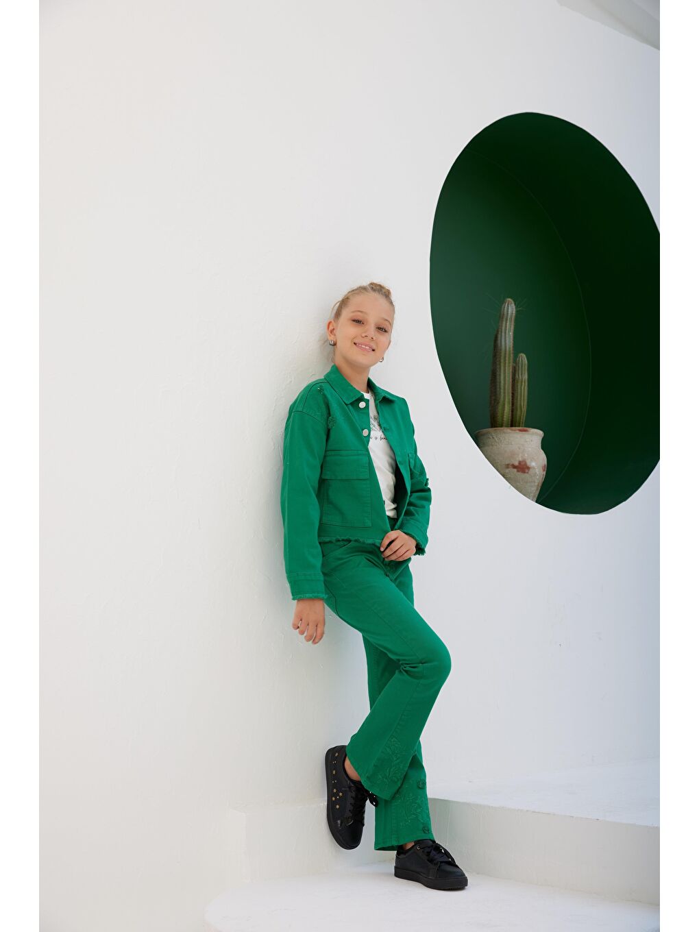 Yeşil Kız Çocuk Dar Kalıp Nakışlı Fit Jean Pantolon-2