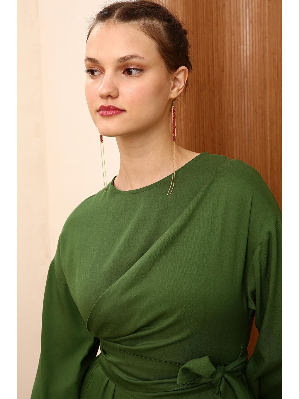 Haki Bisiklet Yaka Beli Bağlama Detaylı Viskon Elbise-4