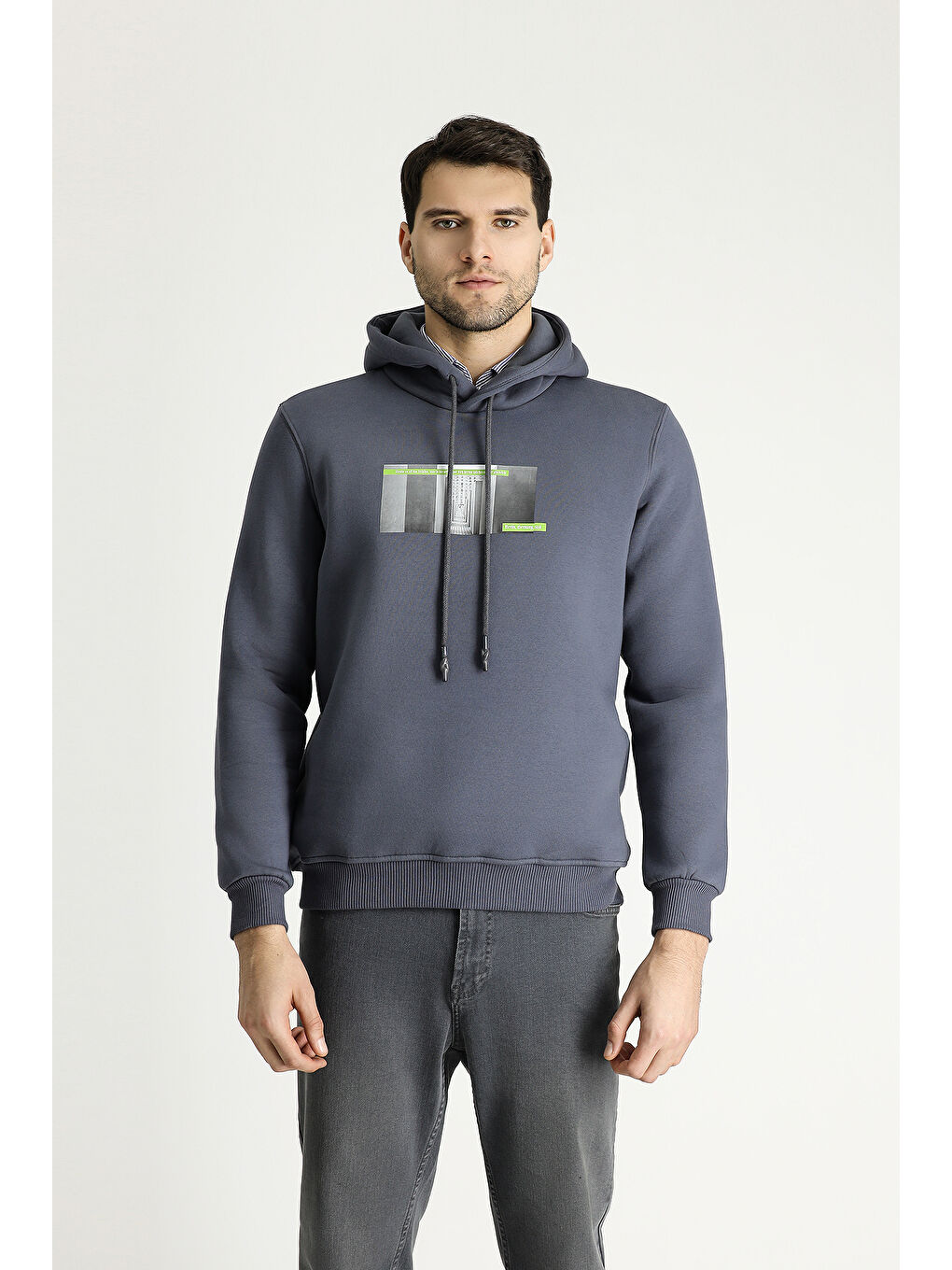 Antrasit Kapüşonlu İçi Polarlı Baskılı Pamuklu Sweatshirt-3