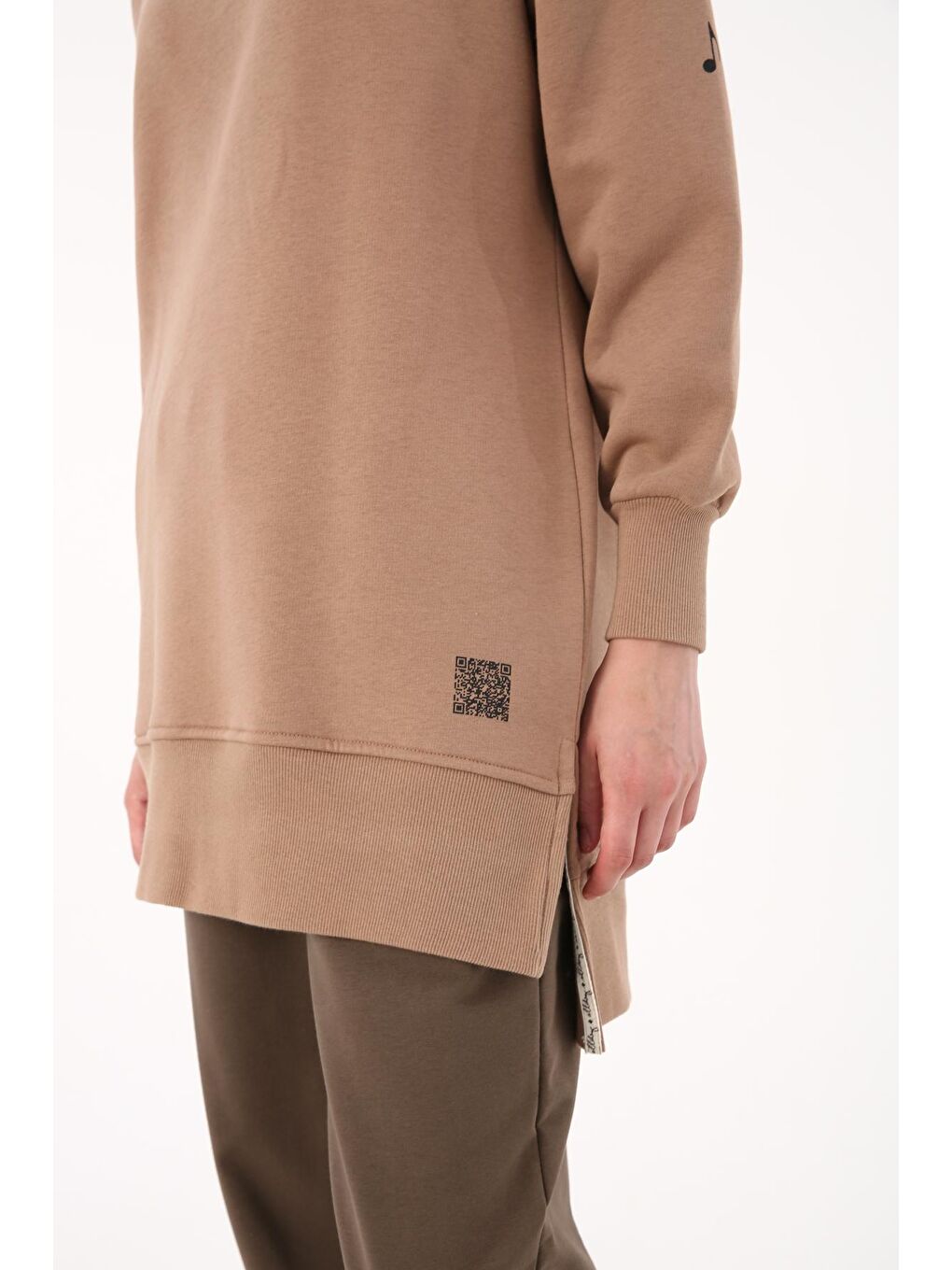 Bej Vizon Baskılı Yanları Yırtmaçlı Şardonlu Sweat Tunik-4