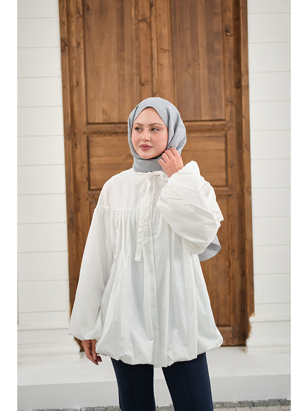 Kadın Etek Ucu Büzgülü Gömlek Beyaz-3