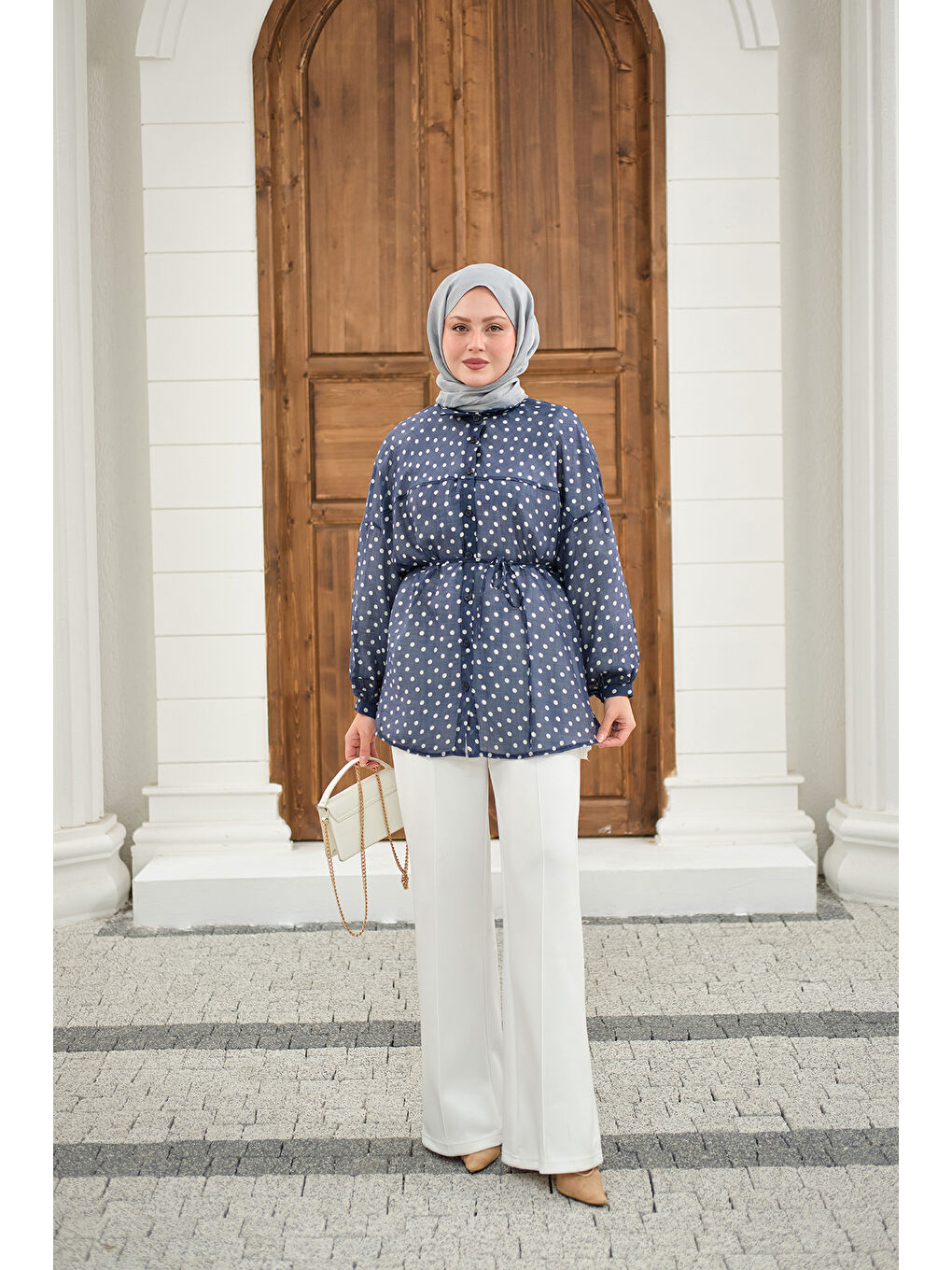 Kadın Puantiyeli Tül Detay Bel Bağlamalı Gömlek Mavi-4