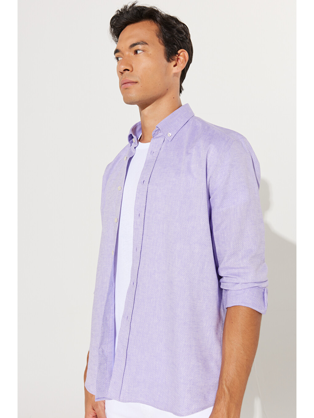 Erkek Lila Slim Fit Dar Kesim Düğmeli Yaka Pamuklu Armürlü Keten Gömlek-3