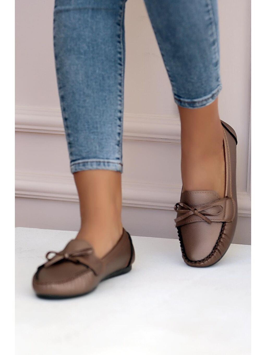 Turuncu Fiyonklu Rahat Kalıp Moda Kadın Babet 001-178-22-1