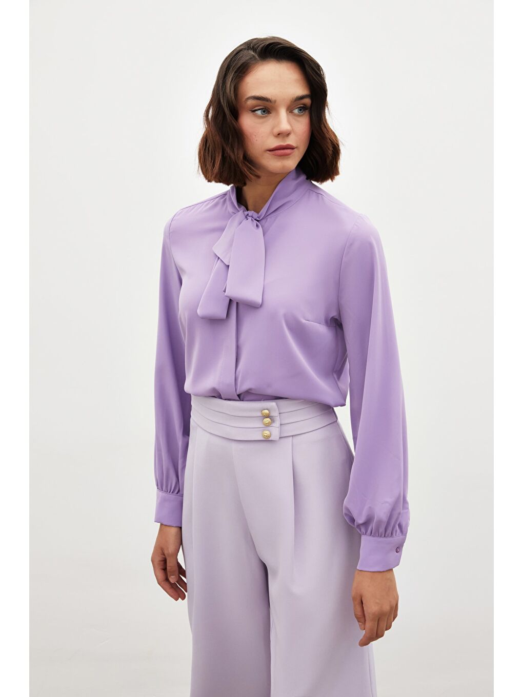 Yakası Bağlamalı Düz Gömlek - Lila