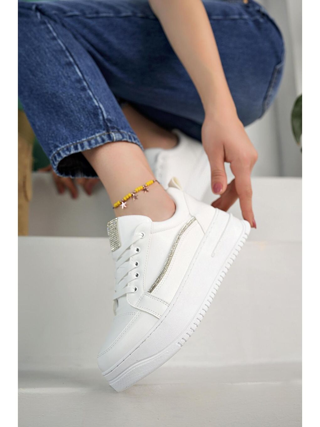 Beyaz Malavi Garantili Günlük Rahat Kalın Taban Bağcıklı Taşlı Kadın Sneaker Spor Ayakkabı