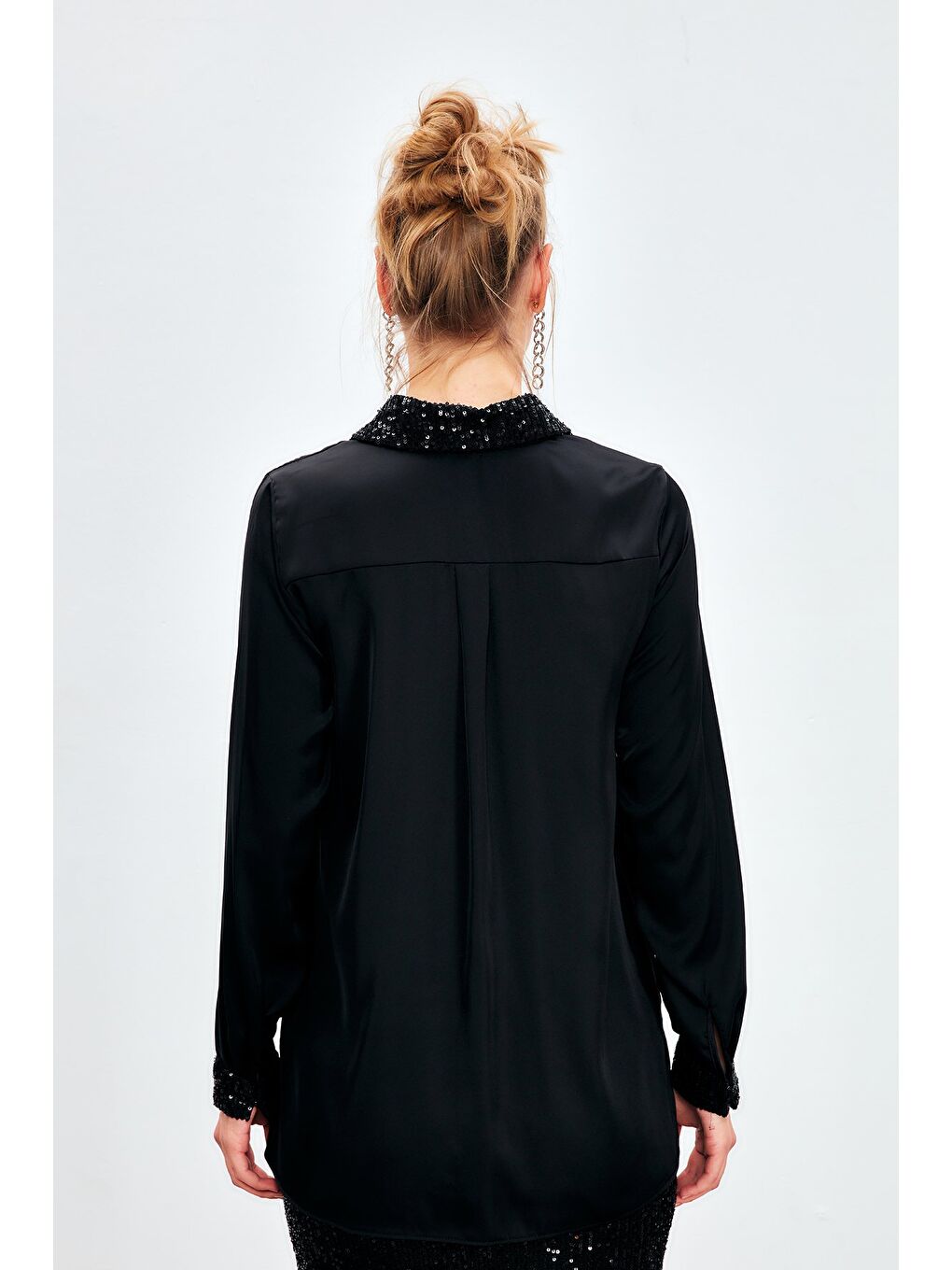 Payet Detaylı Saten Gömlek - Siyah-4