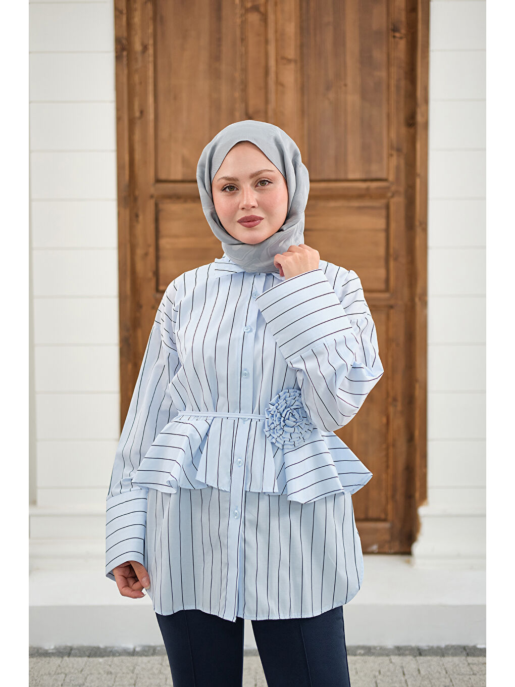 Kadın Büzgülü Bel Bağlamalı Çizgili Gömlek Bebe Mavi-1